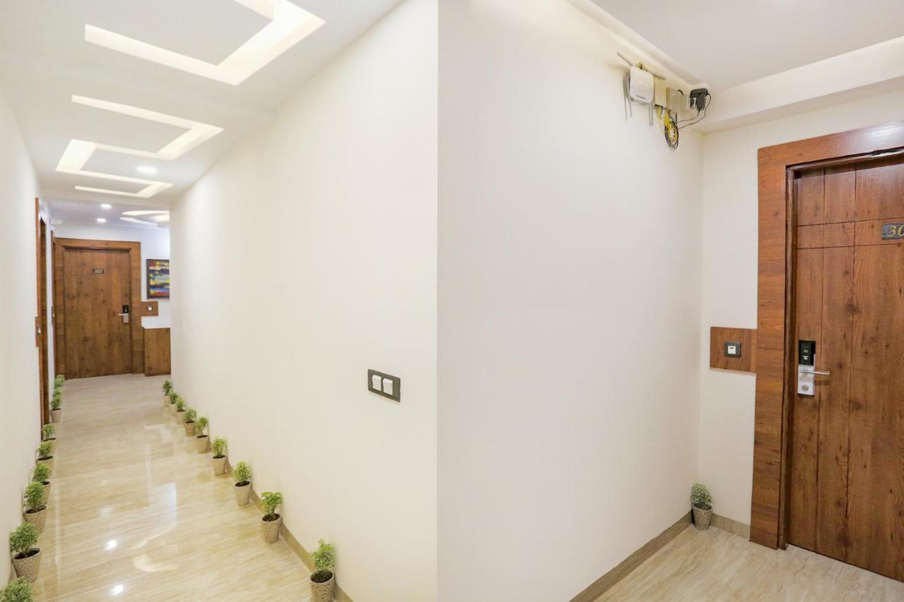 Fabhotel Golf Inn Golf Course Road Gurgaon Exterior photo