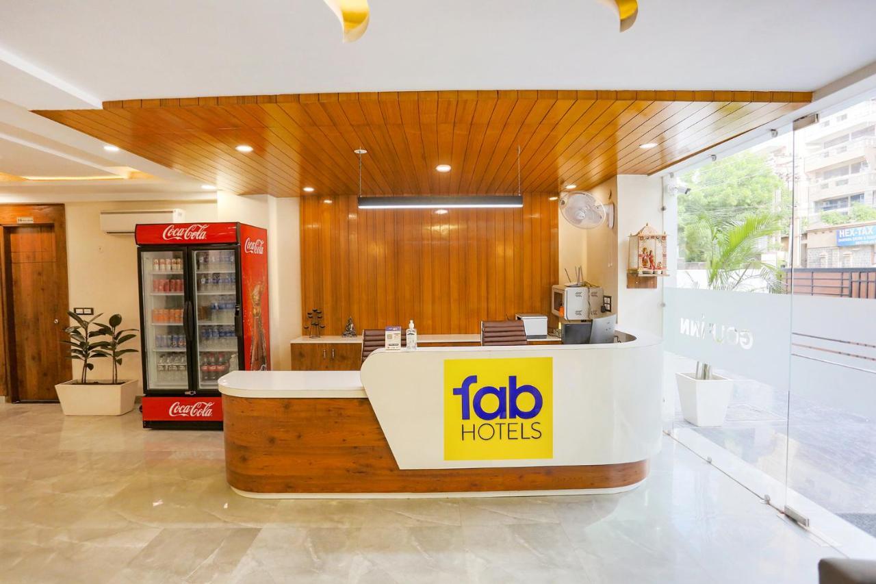 Fabhotel Golf Inn Golf Course Road Gurgaon Exterior photo